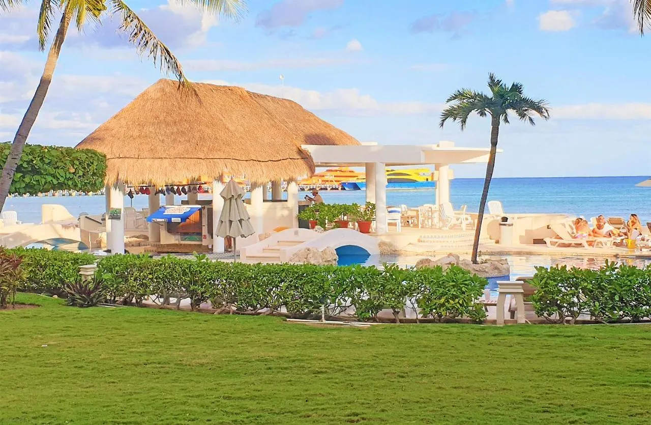 Apartamento Xaman Ha Beach Front Condo Playa del Carmen